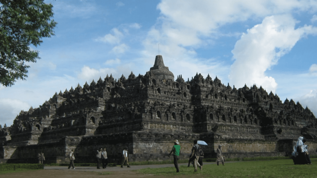 sejarah candi dieng